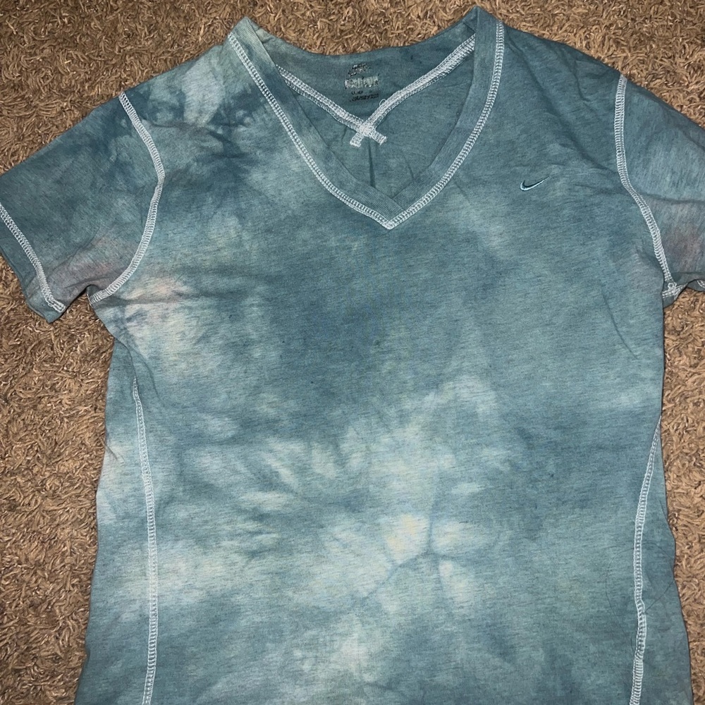 nike tshirt